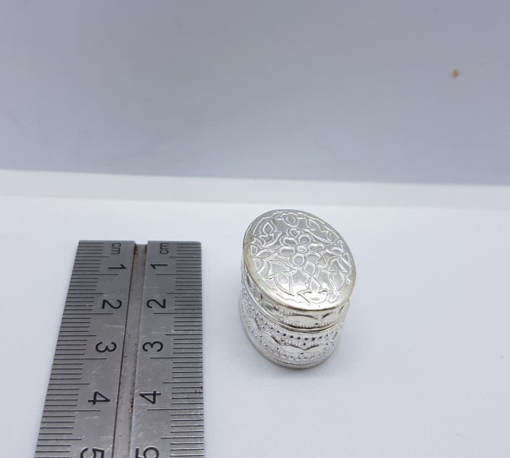 Silver Box Oval Handcrafted 10