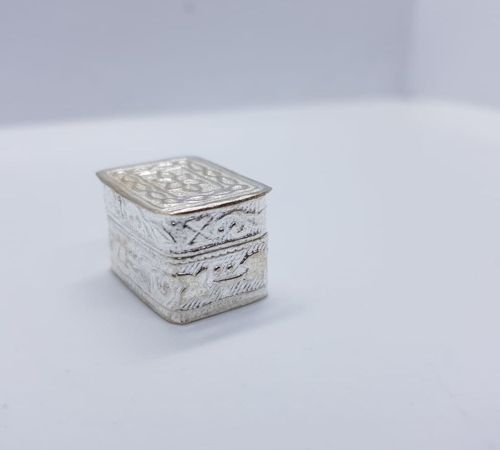 Silver Box rectangle Handcrafted 5.5