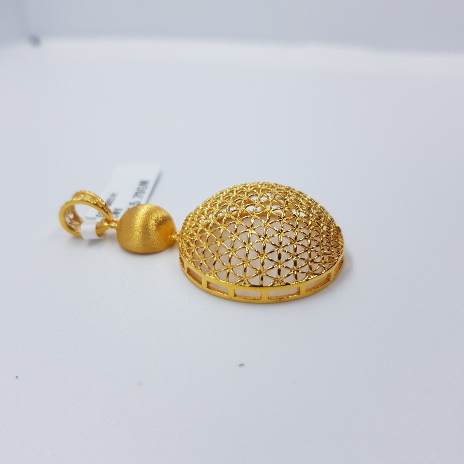 Gold Pendant 22CT 81