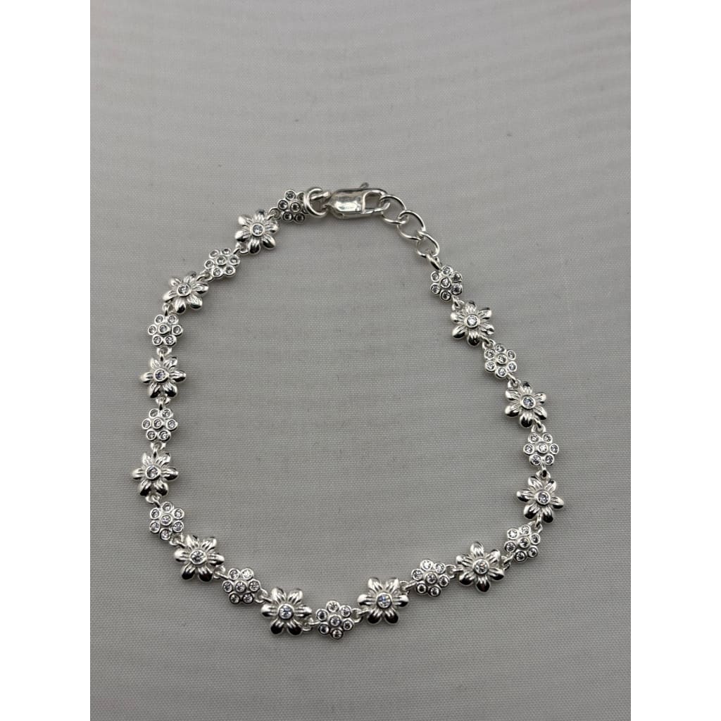 925 Sterling Silver Floral CZ Link Bracelet | 7g - Bracelets