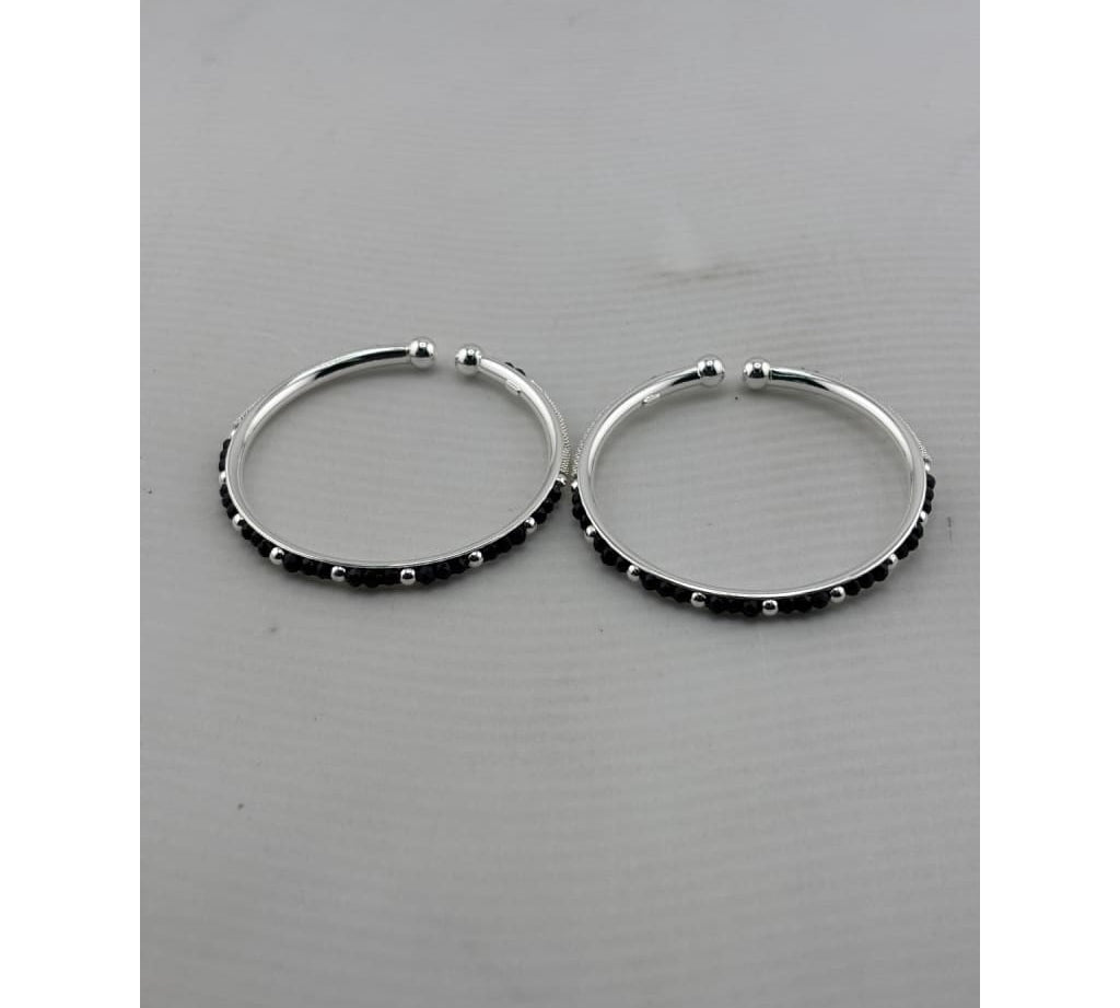 Kids silver bangle pair front view