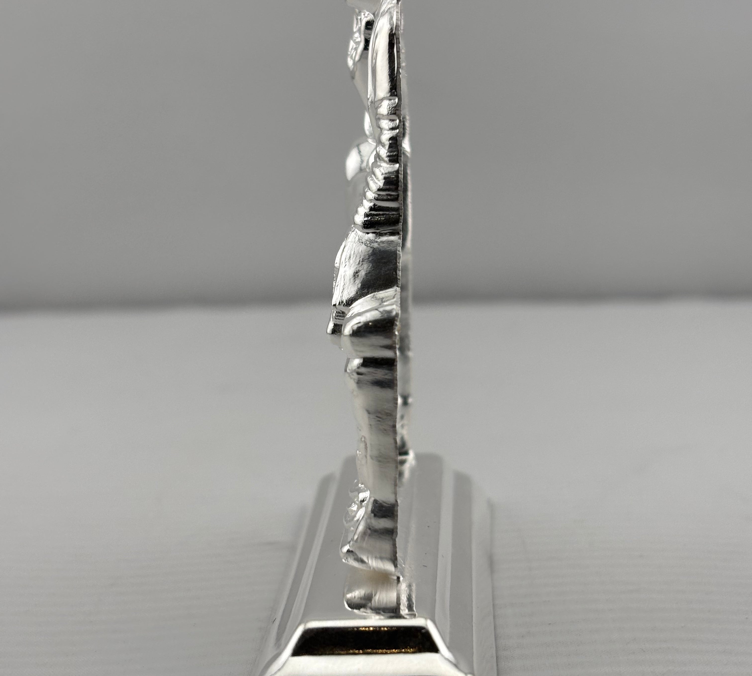 Silver Sai Baba Idol gm – Spiritual Sai Baba Murti for Temple Decor & Festivals