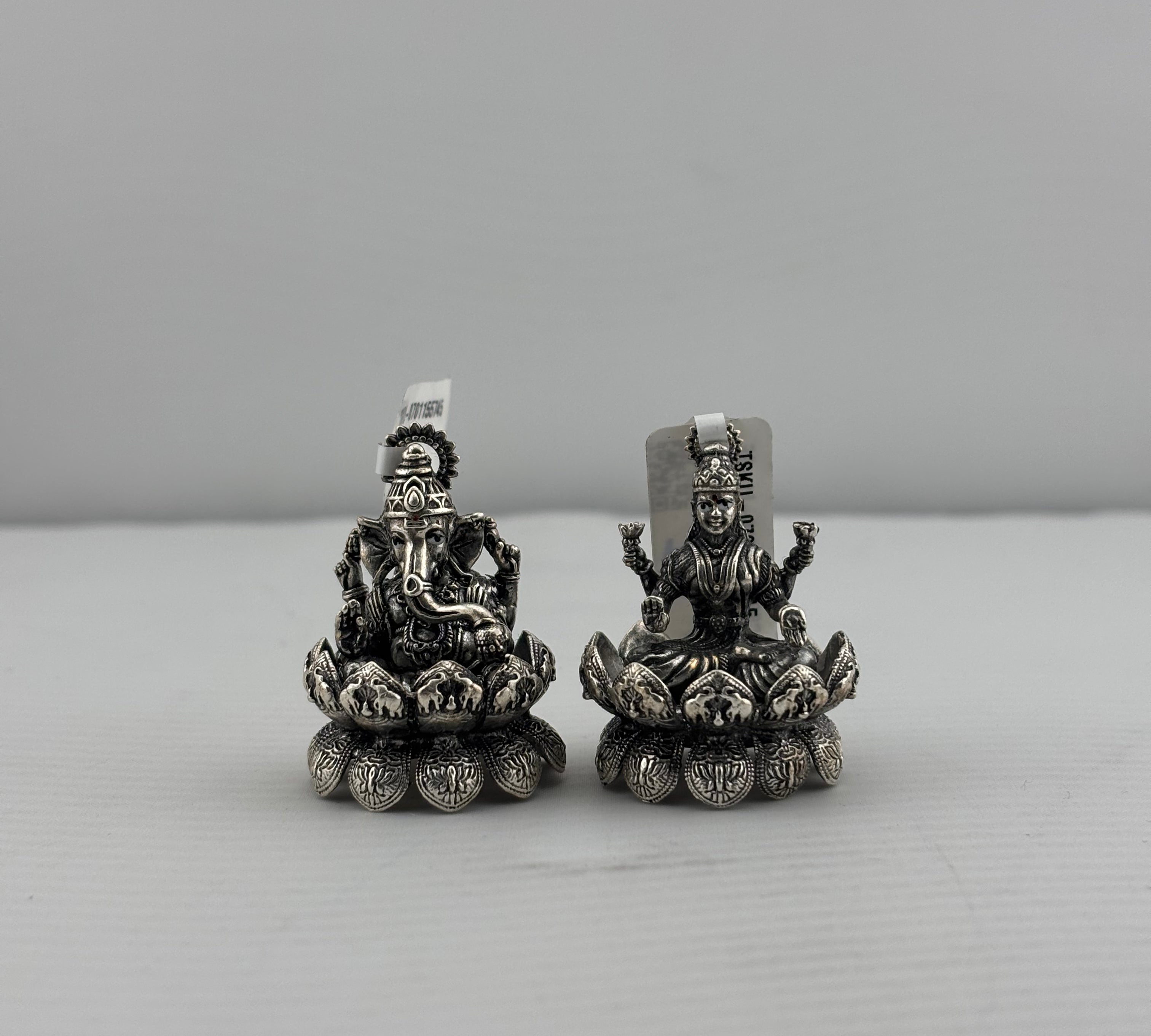 Silver Ganesh Lakshmi Idol 50gm – Spiritual Ganesh Lakshmi Murti for Temple Decor & Festivals