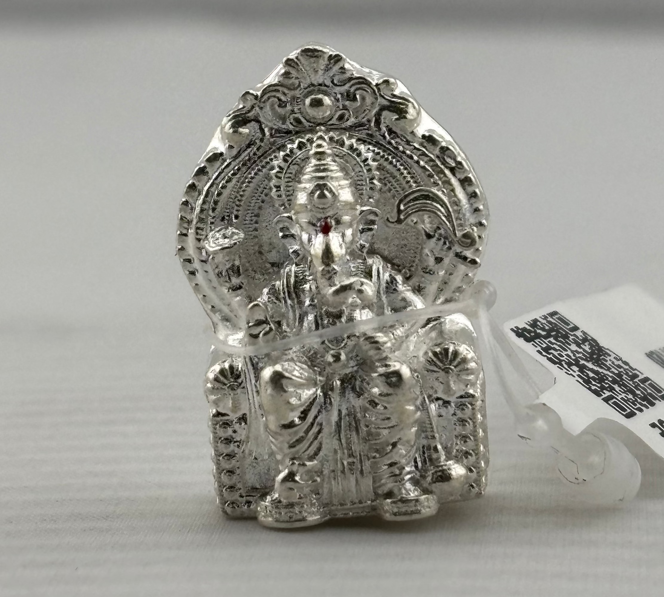 Silver Lord Ganesh Idol 10gm – Spiritual Ganesh Murti for Temple Decor & Festivals