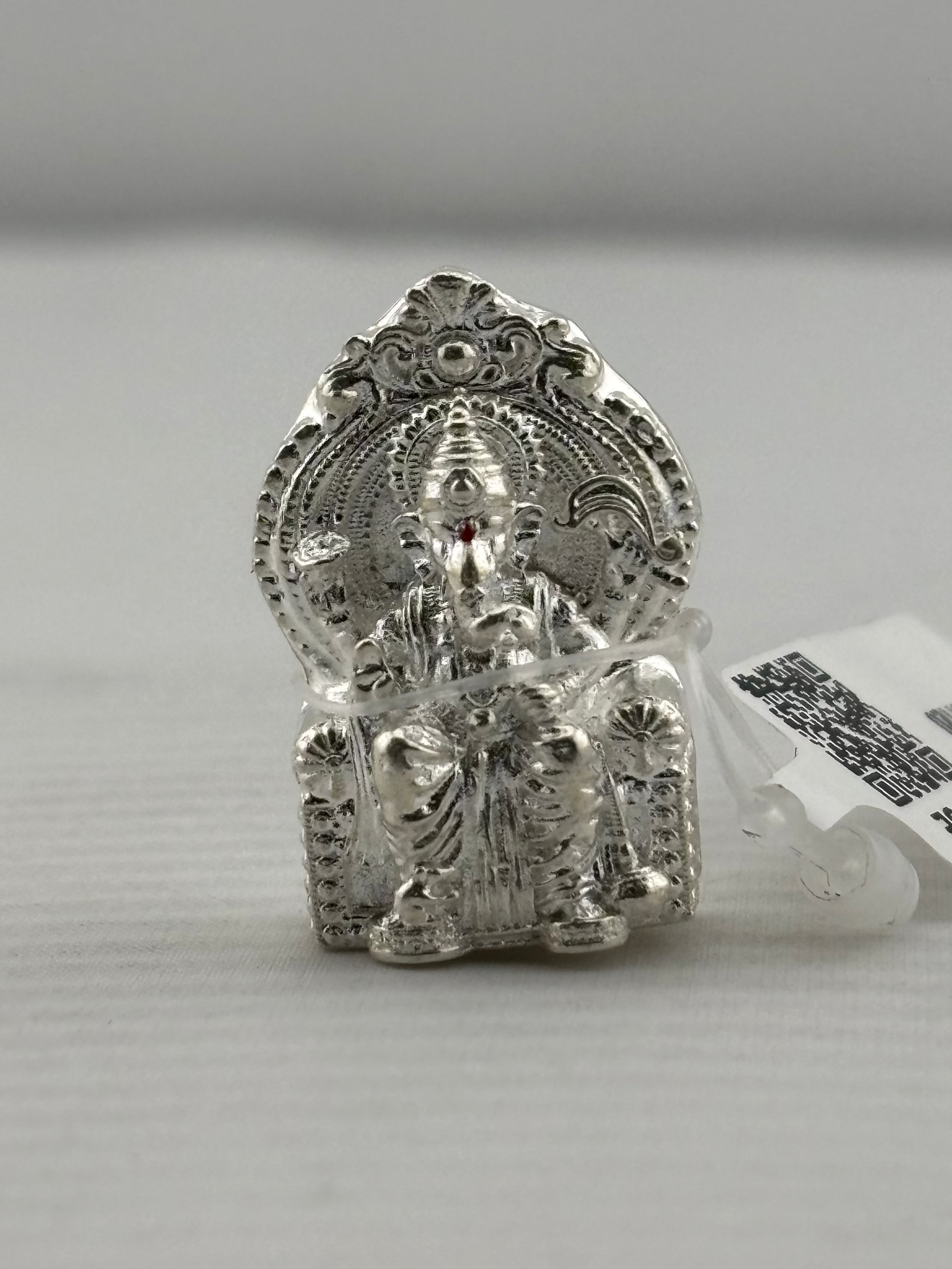 Silver Lord Ganesh Idol 10gm – Spiritual Ganesh Murti for Temple Decor & Festivals