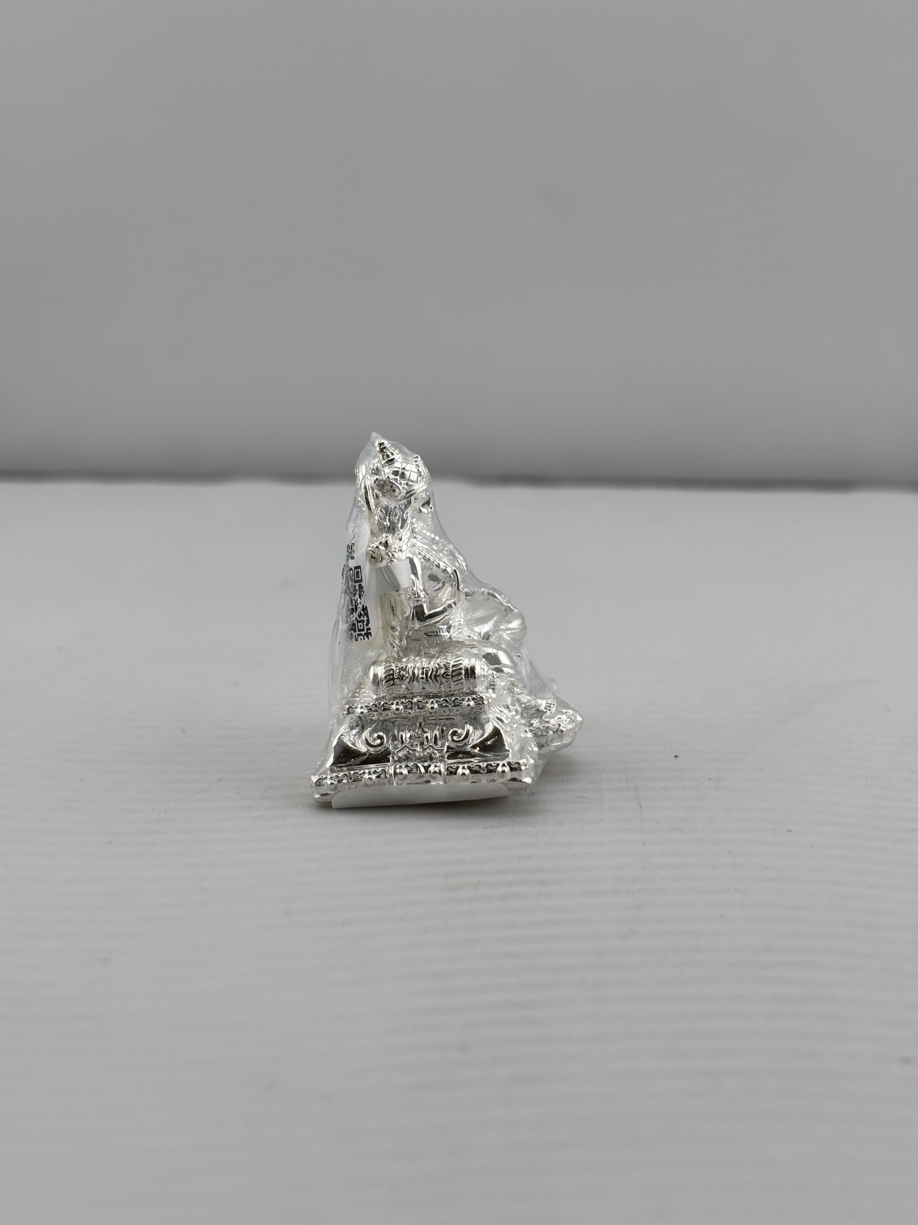 Silver Maa Laxmi Idol – Spiritual Maa Laxmi Murti for Temple Decor & Festivals