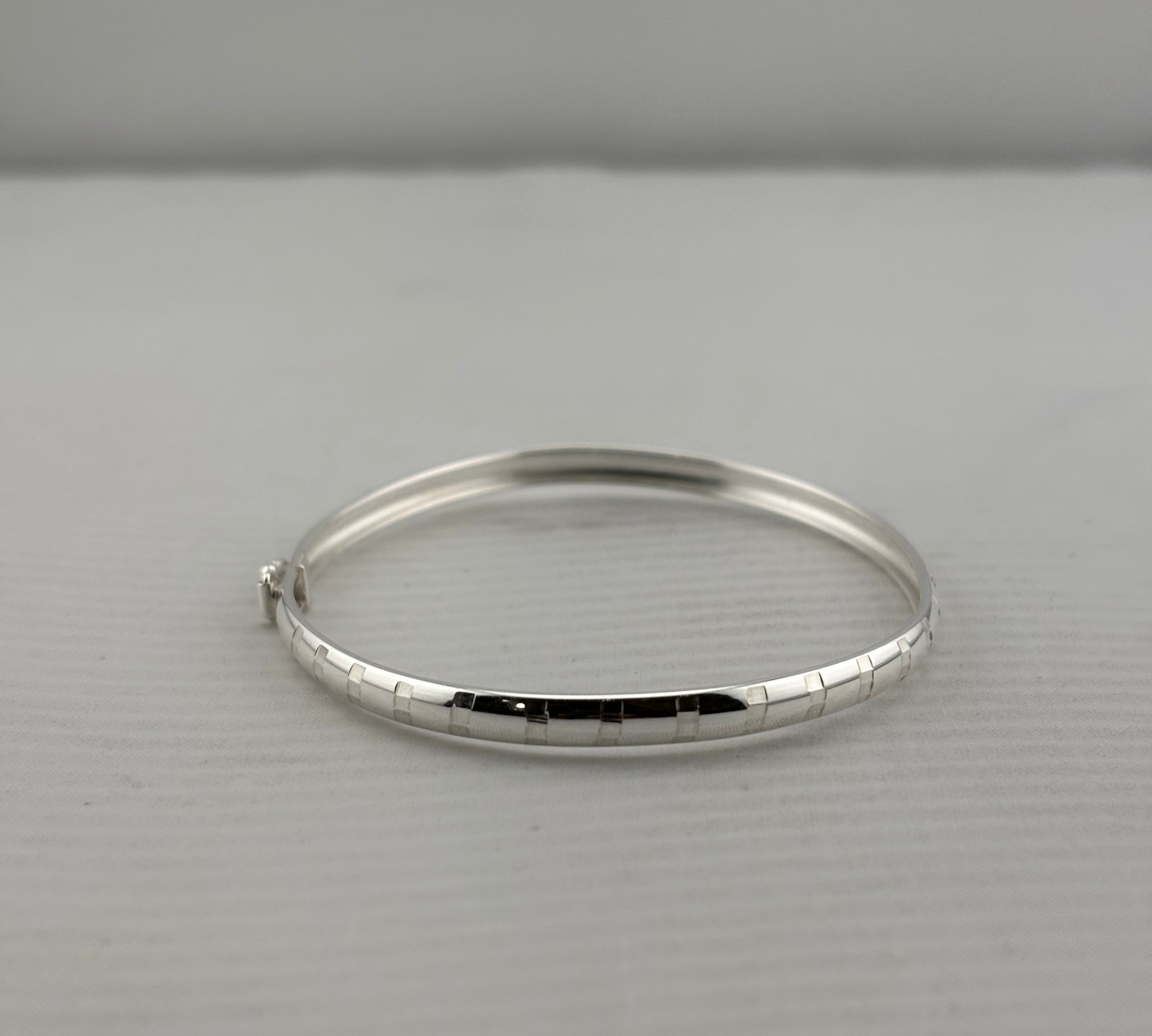 Silver Bangle With Lock-Size-61 mm- Design - 1