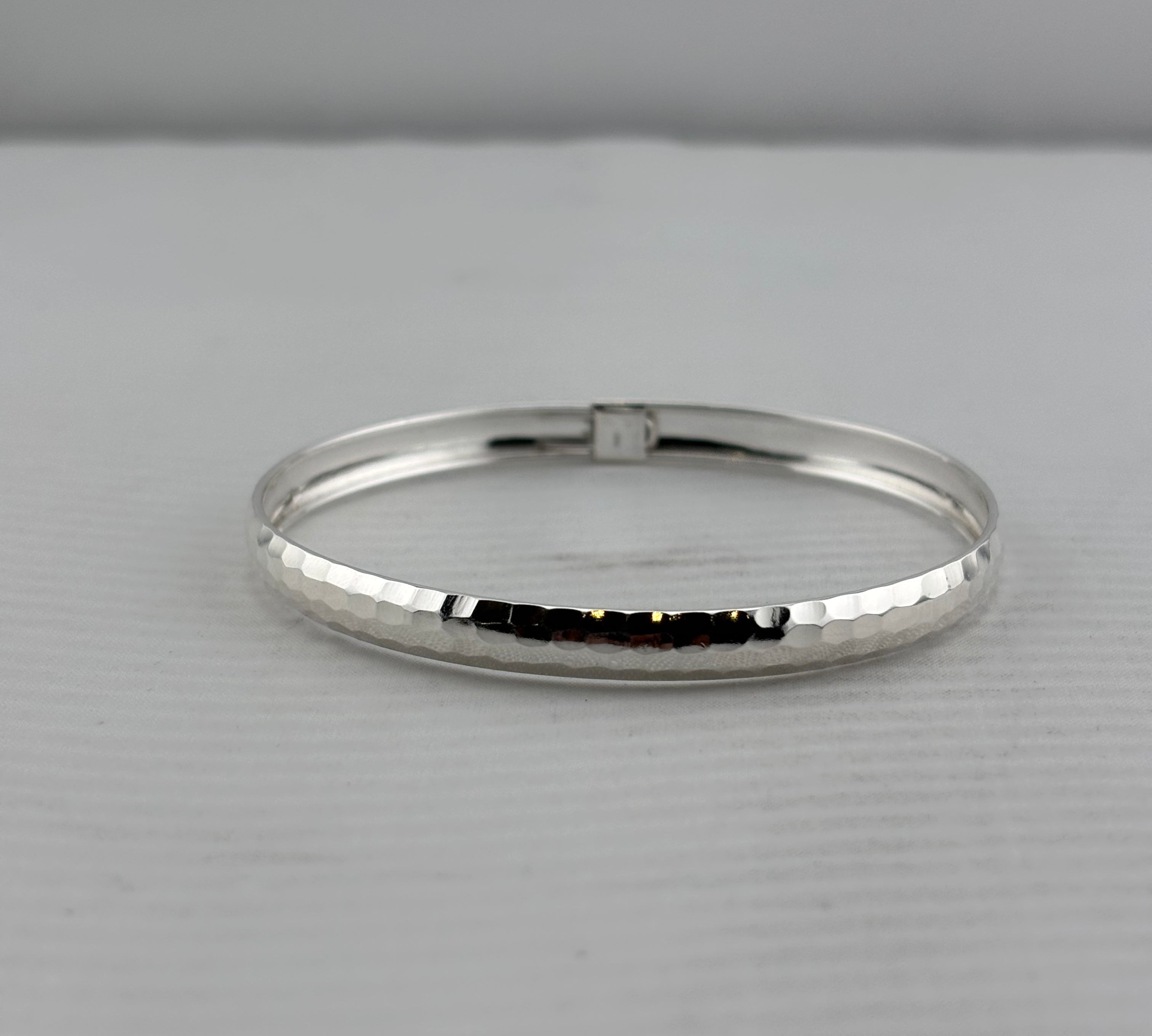 Silver Bangle With Lock-Size-61 mm- Design -3