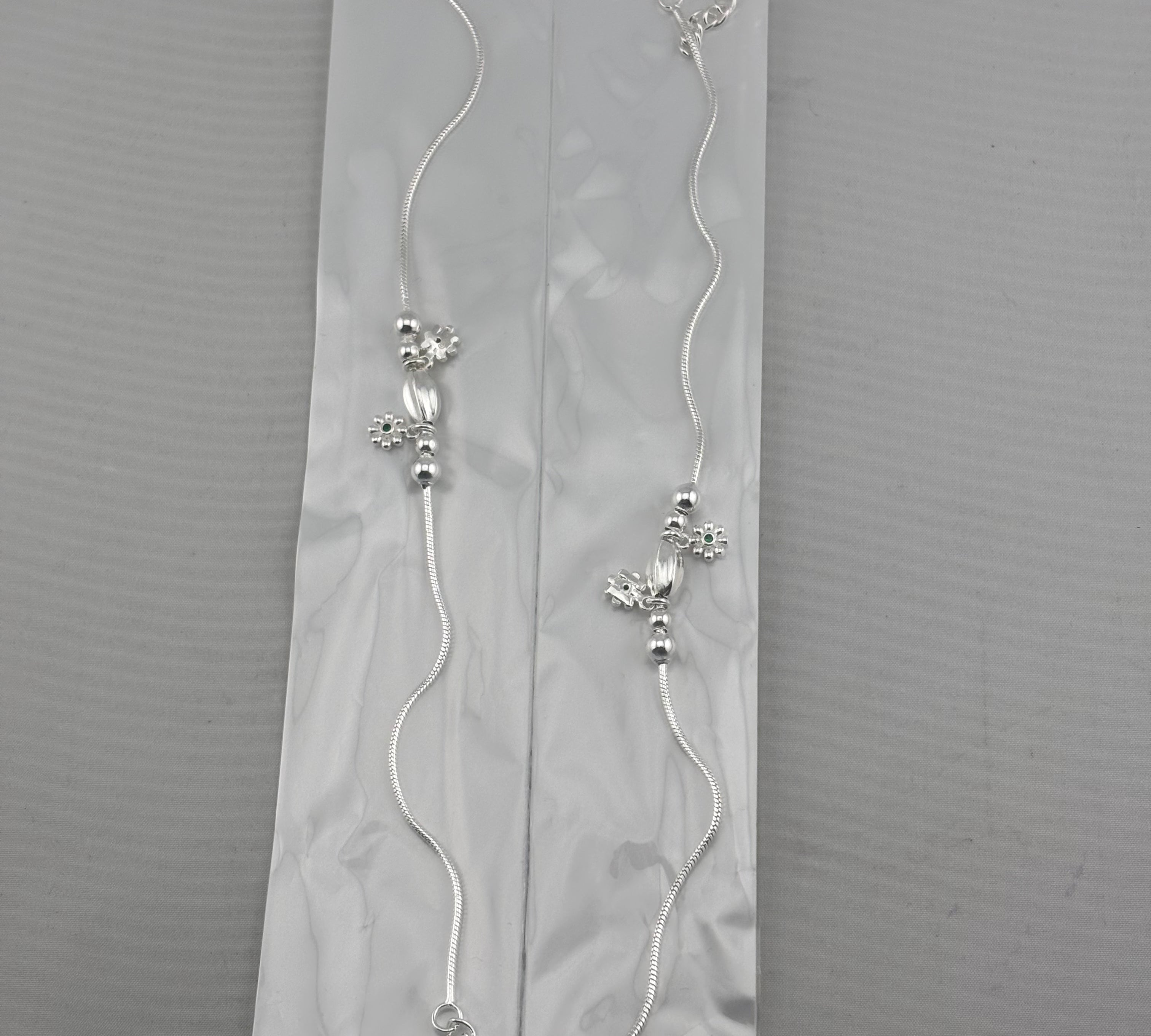 Floral Bead Accent Silver Anklet – 99.9% Pure Silver – Adjustable – 13.30 g