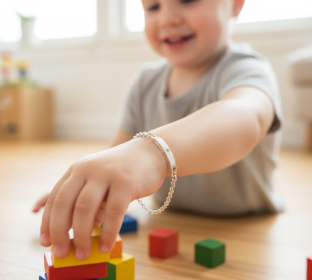 Kids Name Plate Silver Bracelet – 925 Sterling Silver Baby ID Bracelet Adjustable Chain Design