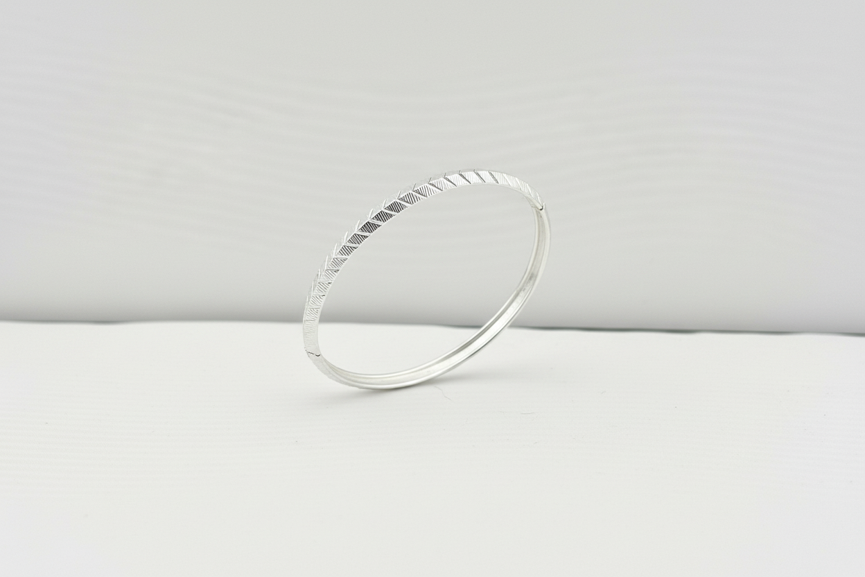 Chevron Pattern Silver Kada – 925 Sterling Silver Bracelet Engraved Arrow Design Bangle