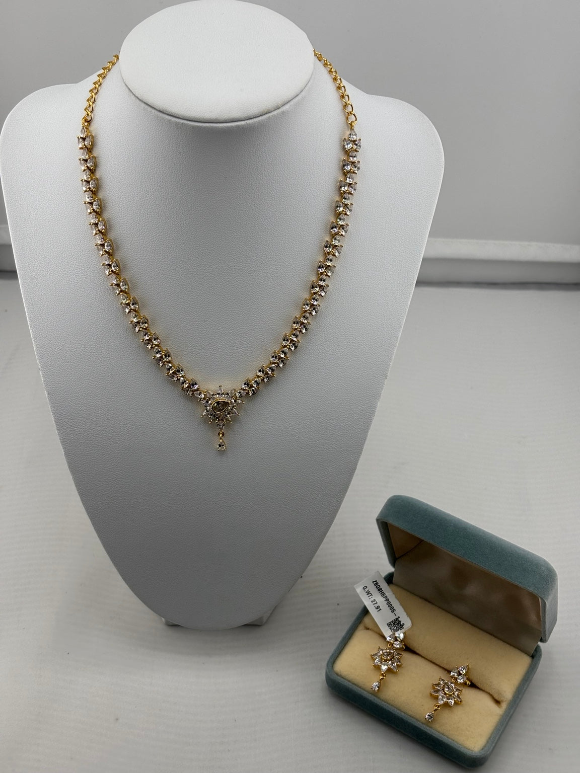 Gold-plated 925 sterling silver crystal necklace and earrings set front view