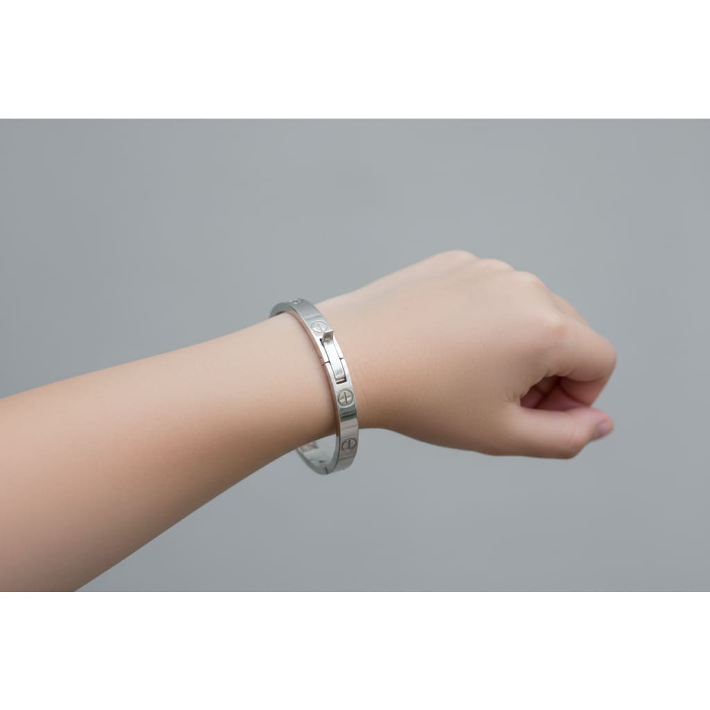 Kids Screw Design Silver Kada – 925 Sterling Silver Baby Kada Bracelet Minimal Style (Single)