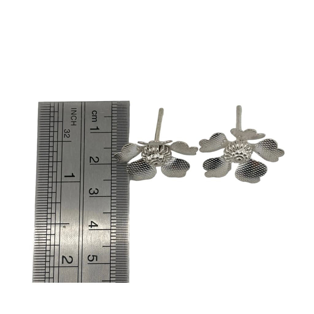 Silver Flower Pooja Piece Set of 2 Handcrafted (4.30g) – view 3