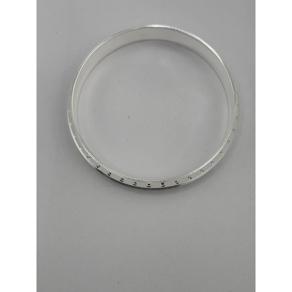 Silver Kada with Polka-Dot Rail & Fine Ribbed Texture – view 3