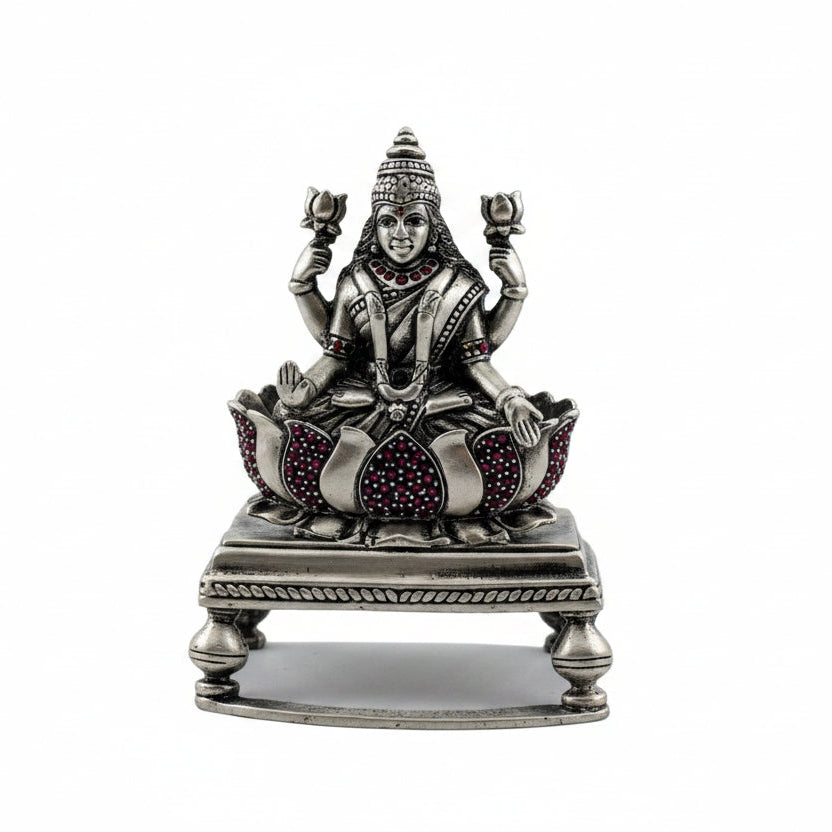 Silver Maa Lakshmi Idol 27gm – Spiritual Lakshmi Murti for Temple Decor & Festivals