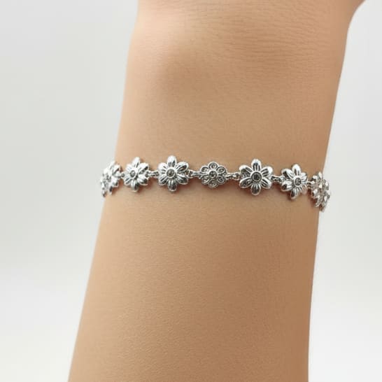 Sterling Silver (92.5% purity) Floral CZ Link Bracelet