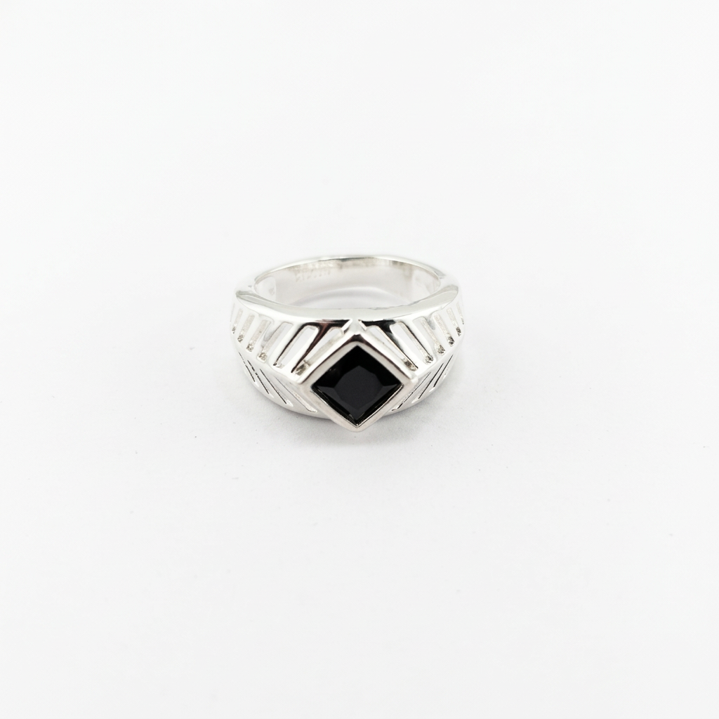 Sterling Silver Onyx Chevron Ring – view 3