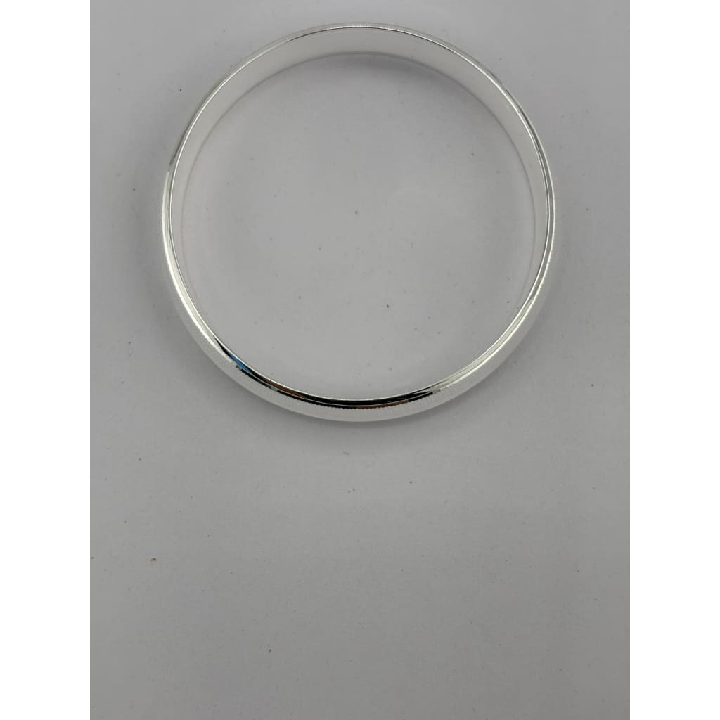 Wide Silver Kada with Diamond-Cut Cross-Hatch Diagonal Band – view 4