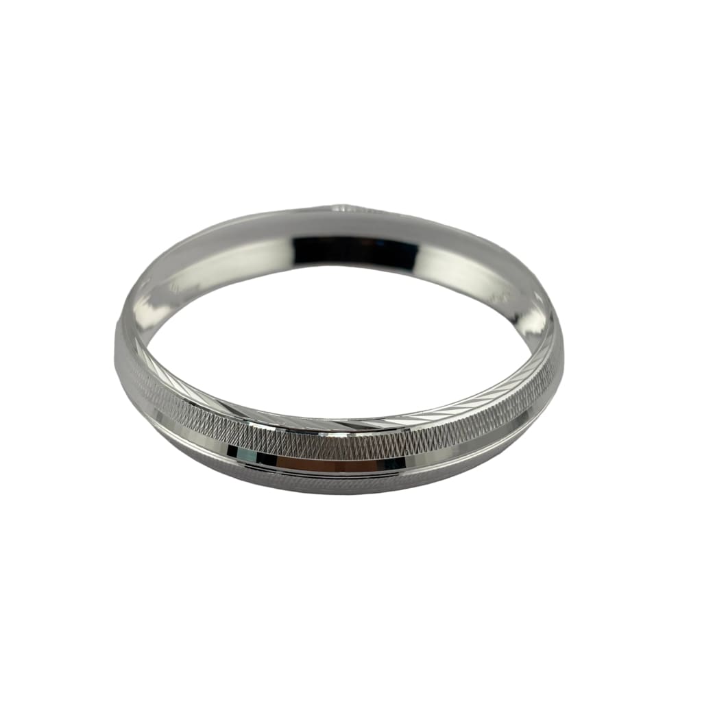 Wide Silver Kada with Diamond-Cut Cross-Hatch Diagonal Band