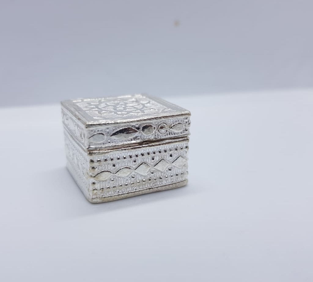 Silver Box Square Handcrafted 14