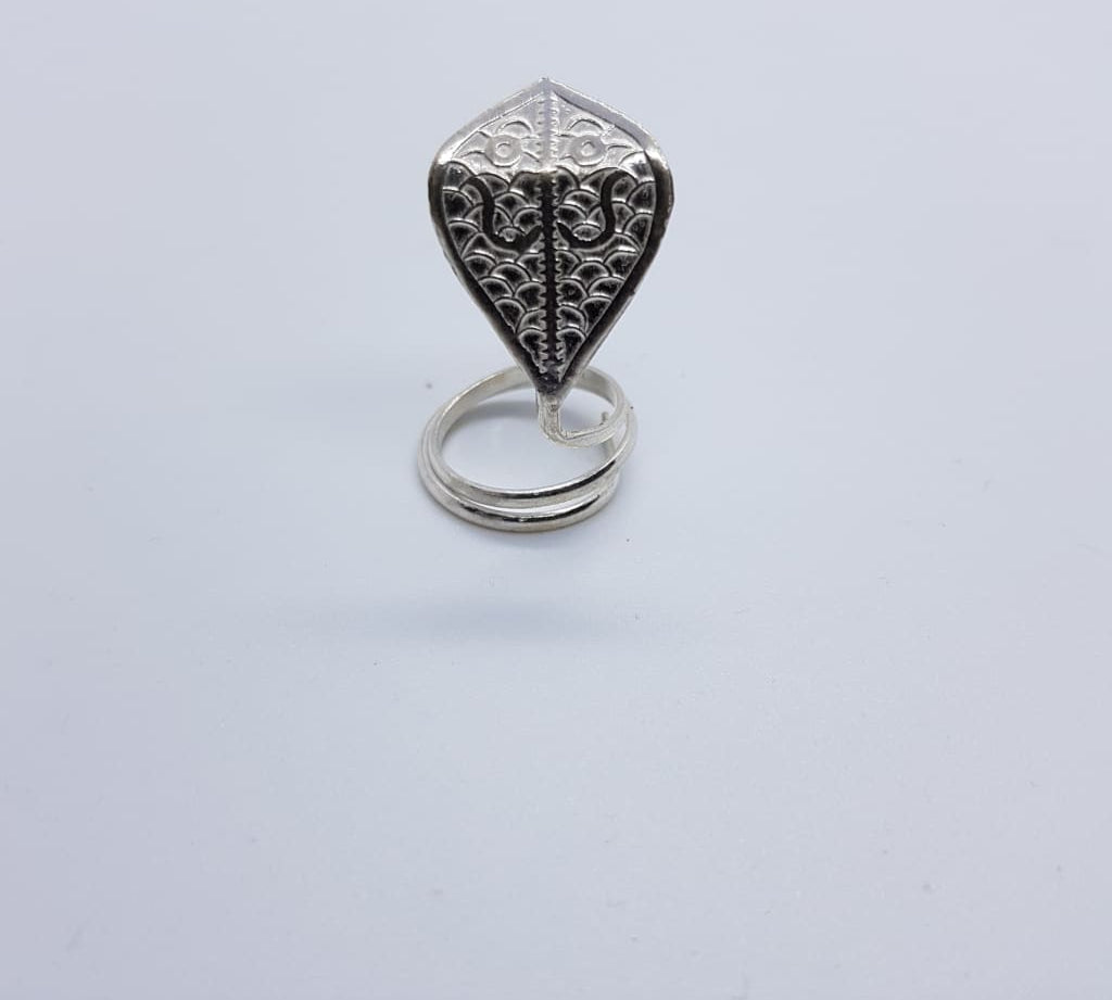 Silver Snakes Naag-264